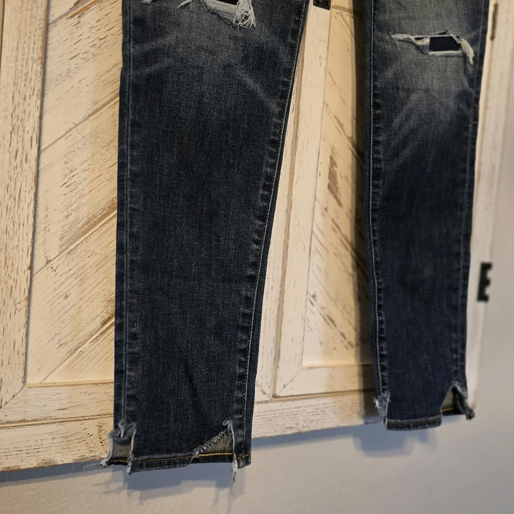American Eagle Outfitters Men's Distressed Blue Jeans